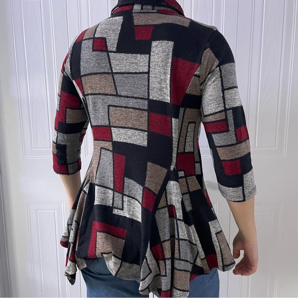 CUTE ABSTRACT SWEATER - Picture 2 of 2